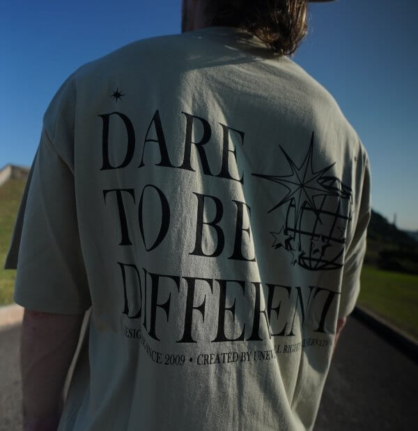 Dare to Be T-Shirt (Avocado Green) - Imagen 3