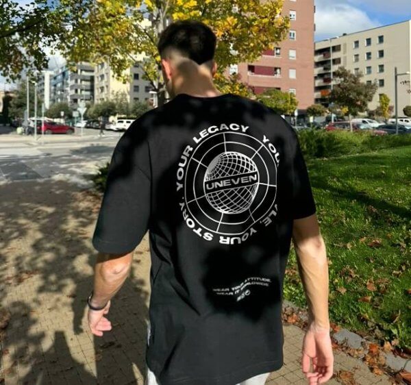 Legacy T-Shirt (Black) - Imagen 3